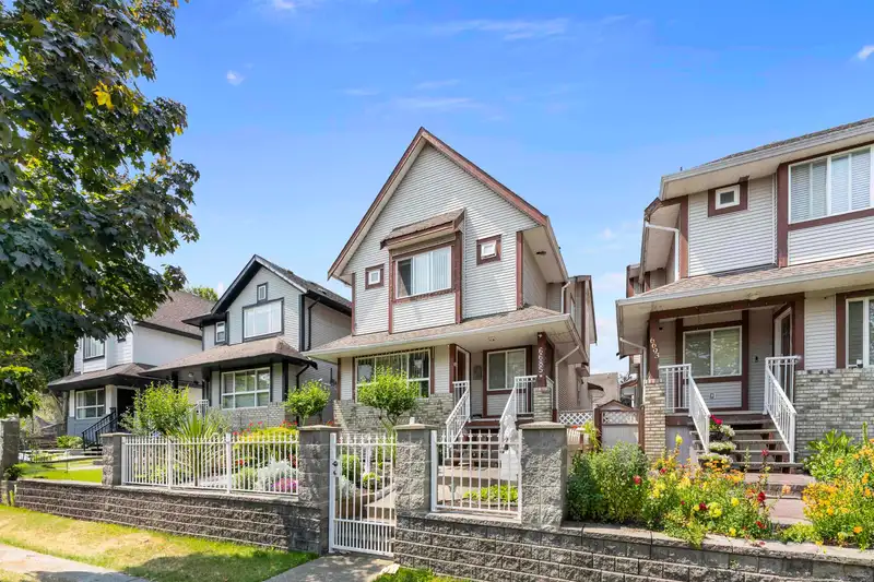6685 127TH STREET - photo 1 of 1