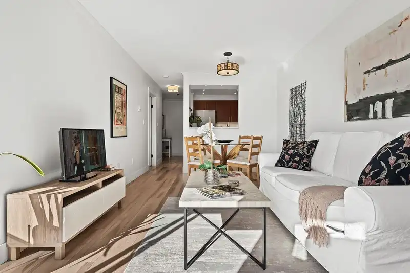 207 235 W 4TH STREET - photo 2 of 37