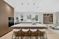 31 GLENMORE DRIVE - thumbnail 4