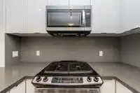 421 3323 151 STREET - thumbnail 5