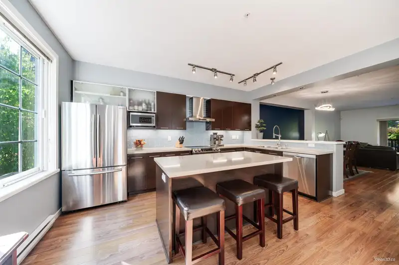 25 550 BROWNING PLACE - photo 1 of 40