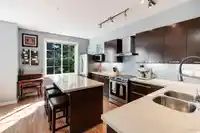 25 550 BROWNING PLACE - thumbnail 2