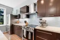 25 550 BROWNING PLACE - thumbnail 3