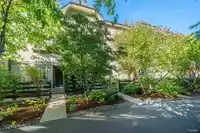 25 550 BROWNING PLACE - thumbnail 32