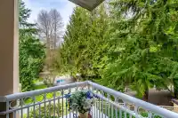 219 2985 PRINCESS CRESCENT - thumbnail 2