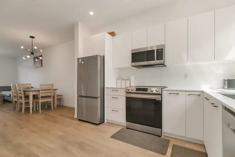 99 15235 SITKA DRIVE - photo 4 of 35