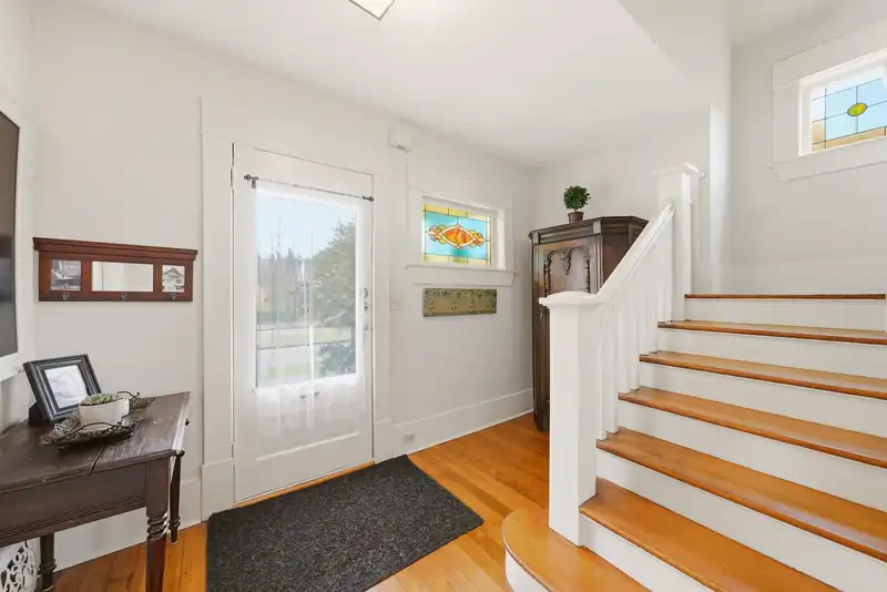 416 SECOND STREET - photo 3 of 40