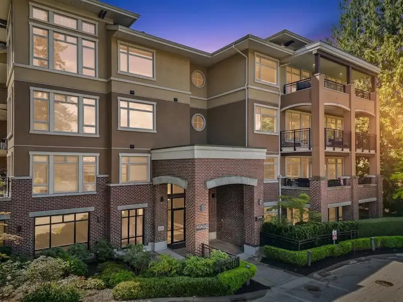 111 15360 20 AVENUE - photo 1 of 40