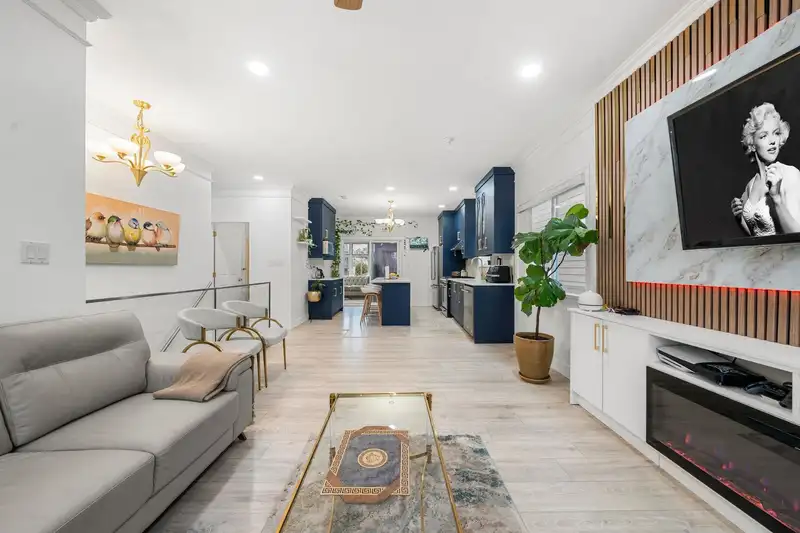 5174 ABERDEEN STREET - photo 3 of 40