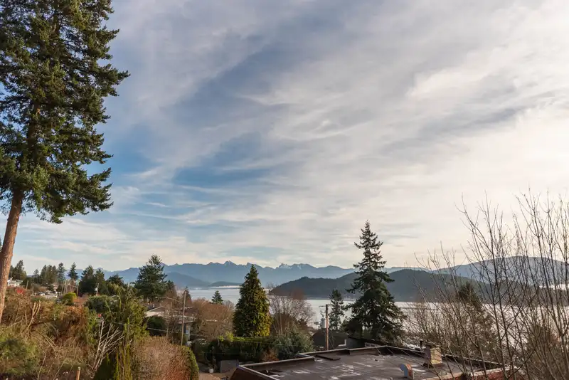 476 ABBS ROAD - photo 1 of 40