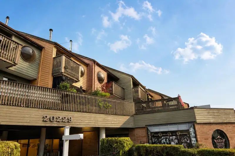 4 20229 FRASER HIGHWAY - photo 1 of 30