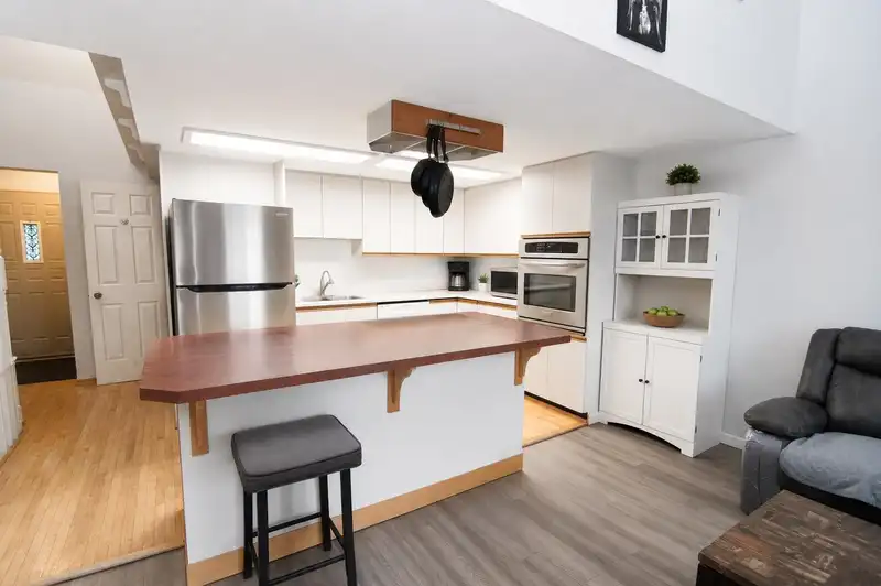 4 20229 FRASER HIGHWAY - photo 4 of 30