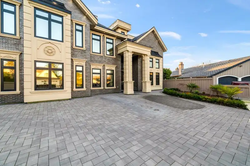 7731 ALOUETTE COURT - photo 4 of 6