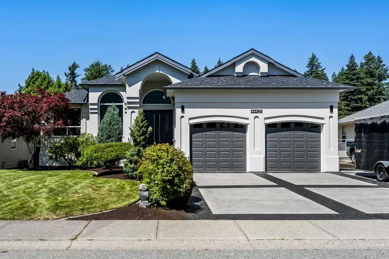 44425 ELSIE PLACE - photo 1 of 40