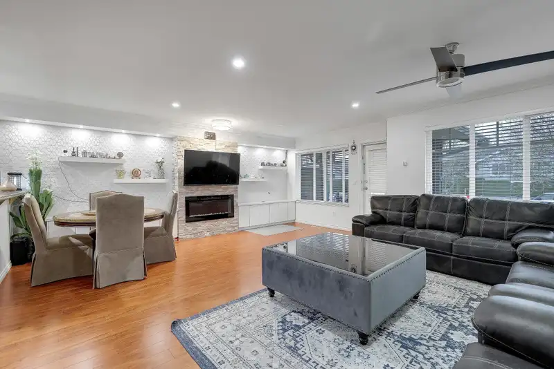 132 12040 68 AVENUE - photo 3 of 16