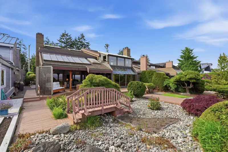 1364 BEACH GROVE ROAD - photo 1 of 33