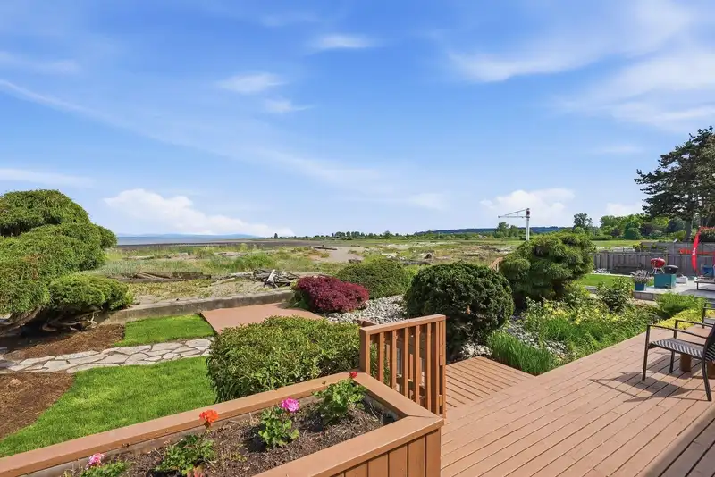 1364 BEACH GROVE ROAD - photo 2 of 33