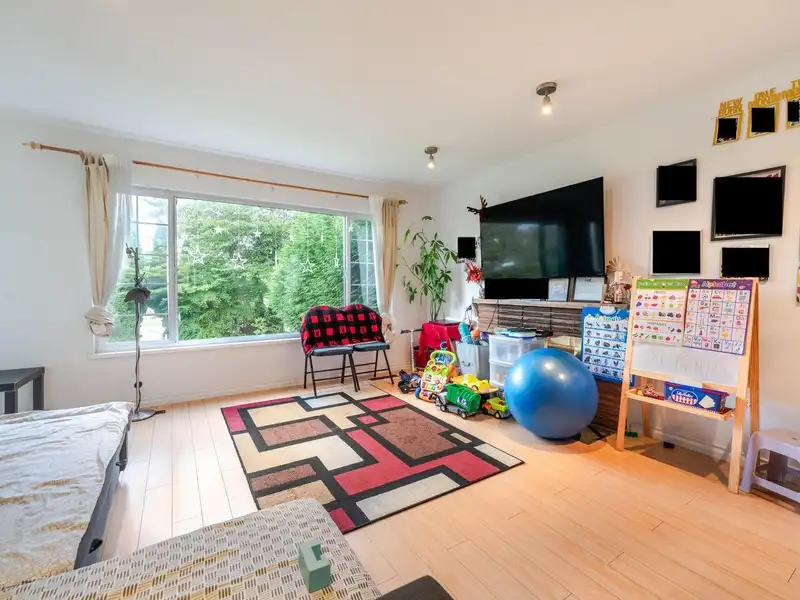 2216 E 41ST AVENUE - photo 1 of 21