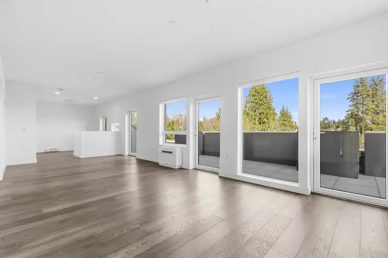 308 3590 W 39TH AVENUE - photo 4 of 24