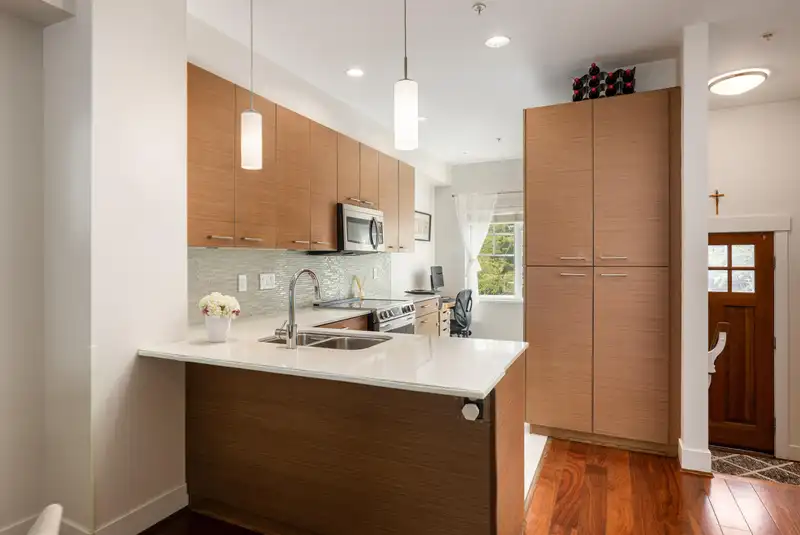7 7198 BARNET ROAD - photo 3 of 36