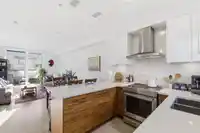 33 720 E 3RD STREET - thumbnail 8