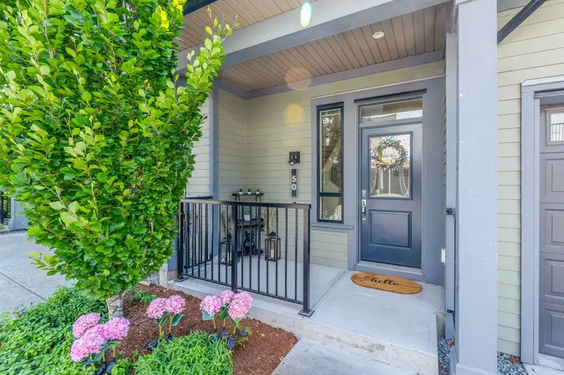 50 3500 BURKE VILLAGE PRM - photo 2 of 40