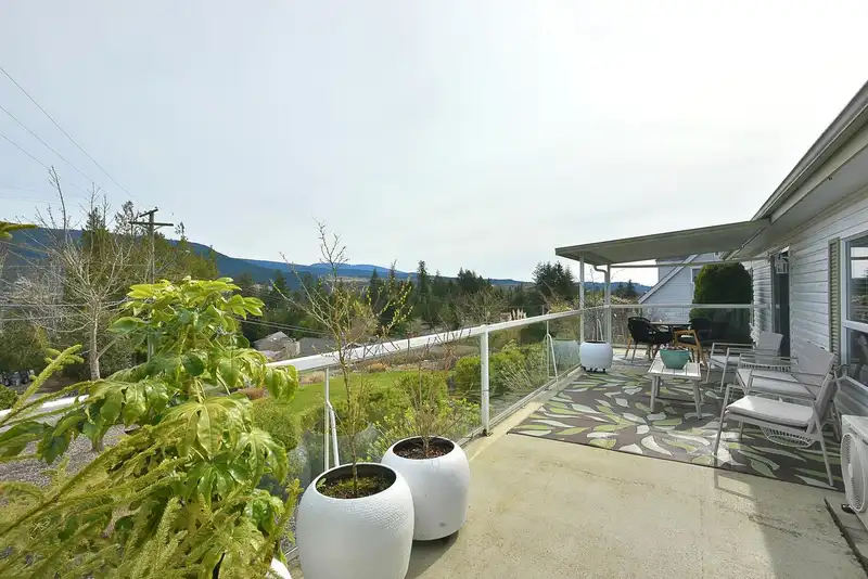5987 HARBOUR WAY - photo 3 of 30