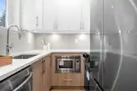 3 3581 HAIDA DRIVE - thumbnail 17