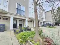 33 9559 130A STREET - thumbnail 2