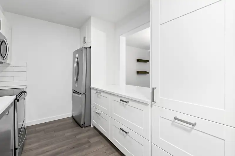 860 BLACKSTOCK ROAD - photo 4 of 20