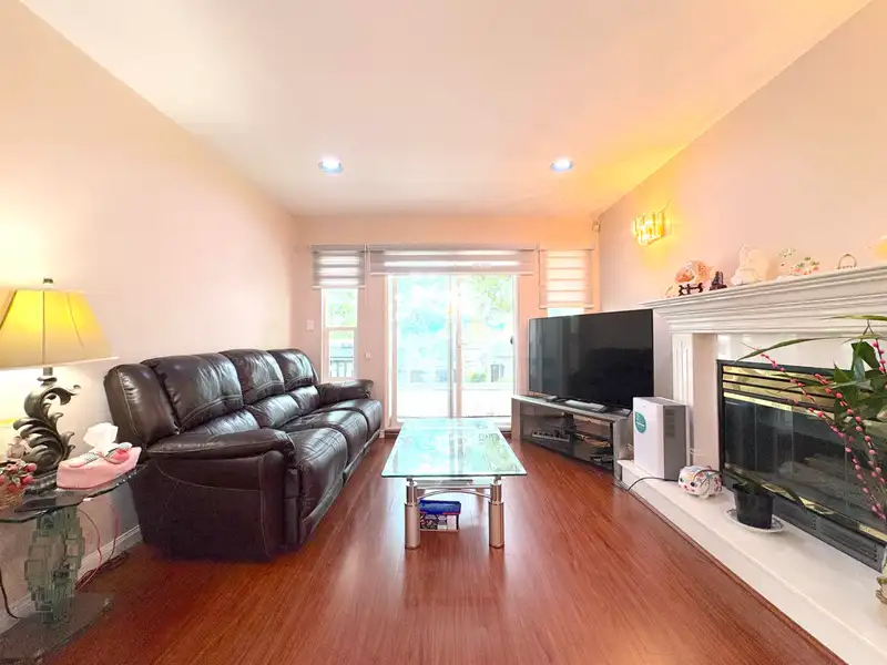 4156 CAMBRIDGE STREET - photo 3 of 40