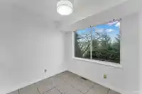 16 15550 89 AVENUE - thumbnail 22