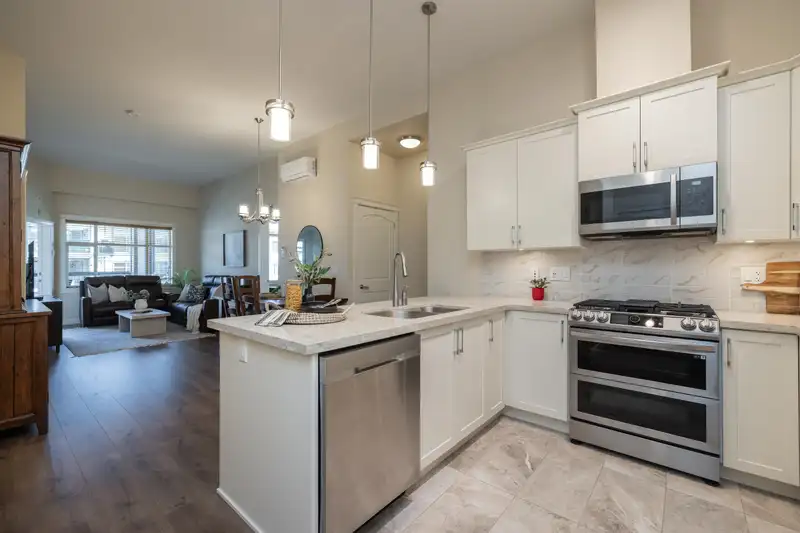 609 20325 85 AVENUE - photo 3 of 40