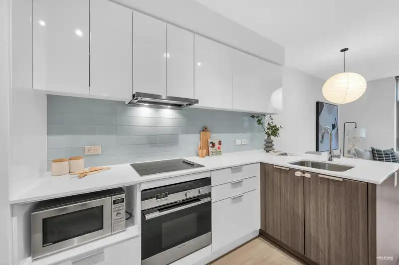 1605 1308 HORNBY STREET - photo 3 of 25