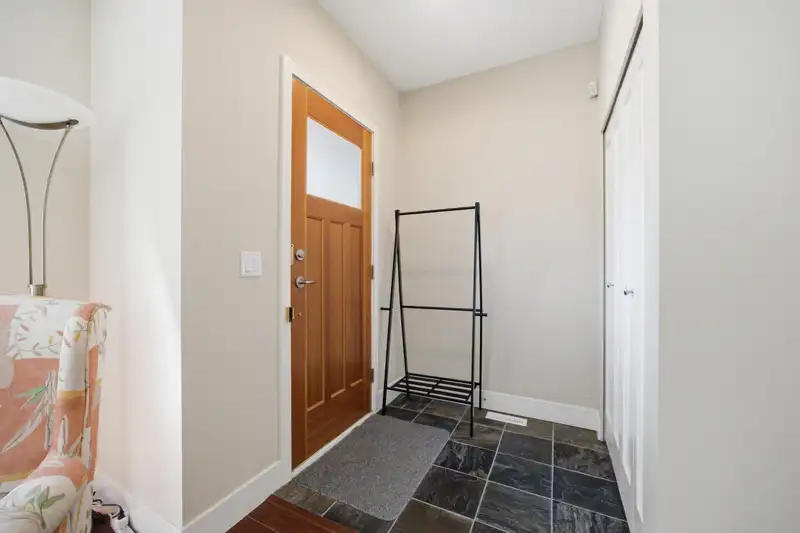 225 SALTER STREET - photo 3 of 39