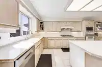 2828 CAMROSE DRIVE - thumbnail 11