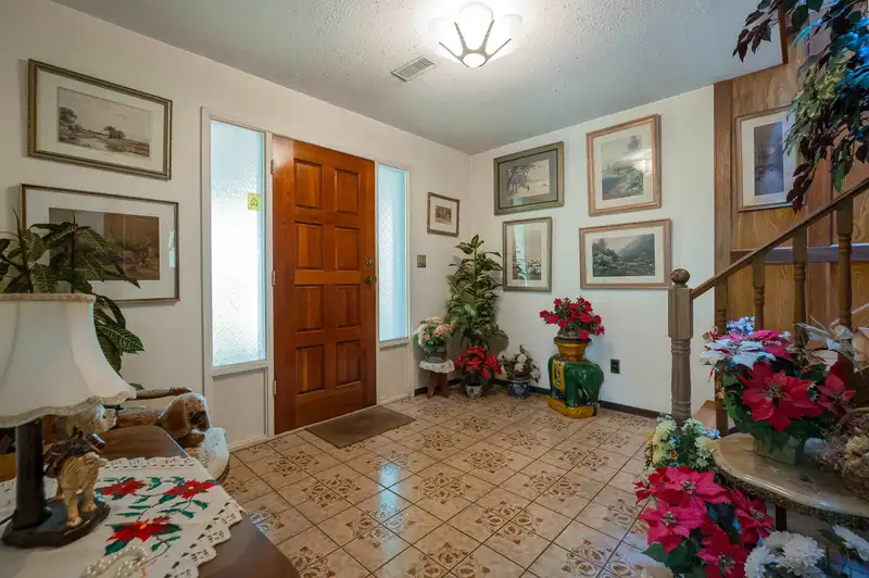 10544 SUNCREST DRIVE - photo 4 of 40