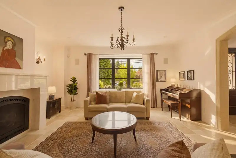 1134 MONTROYAL BOULEVARD - photo 4 of 40