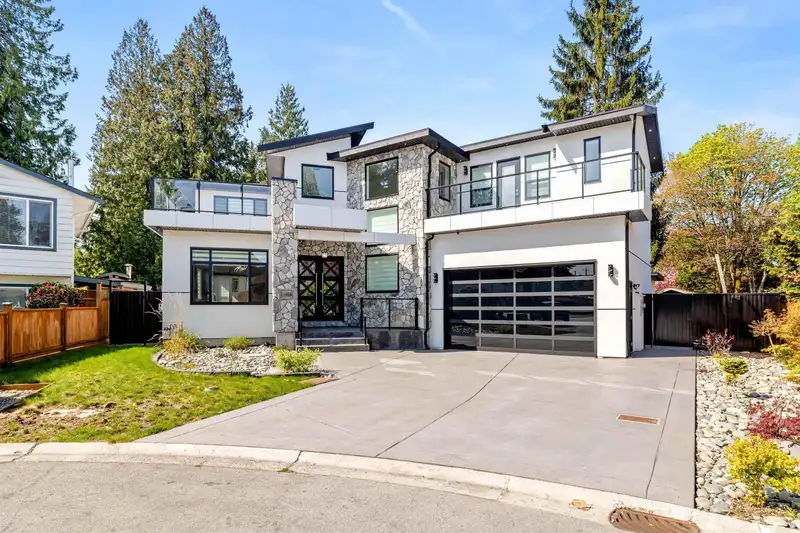 11668 95A AVENUE - photo 1 of 40