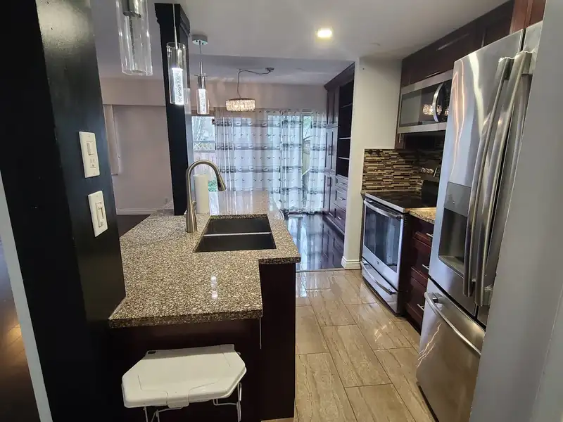 89 10505 153 STREET - photo 1 of 28