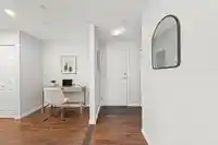 506 301 MAUDE ROAD - thumbnail 4