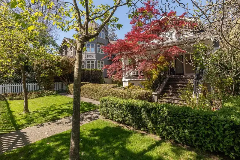 1935 W 12TH AVENUE - photo 2 of 27