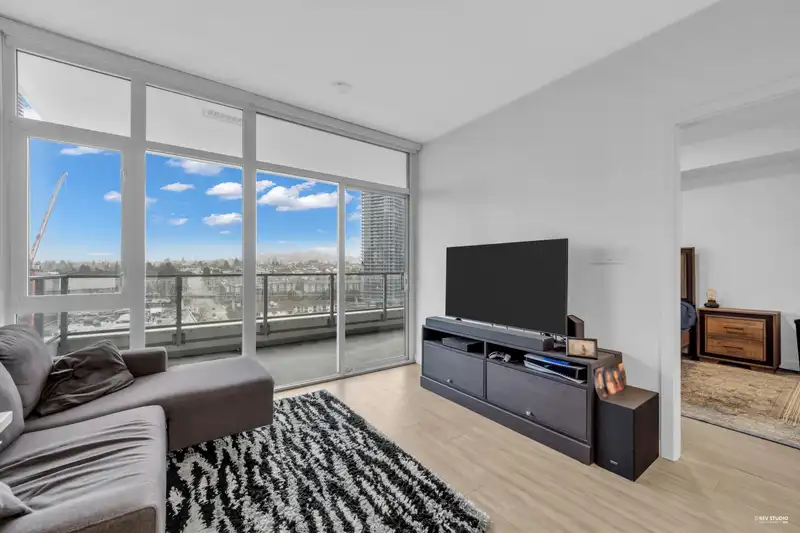 1805 2351 BETA AVENUE - photo 3 of 32