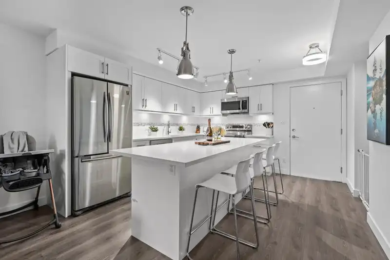 366 27358 32 AVENUE - photo 1 of 26