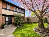 27 10011 SWINTON CRESCENT - thumbnail 1