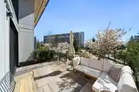209 9888 UNIVERSITY CRESCENT - thumbnail 2