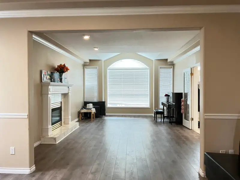 8451 FRANCIS ROAD - photo 4 of 26