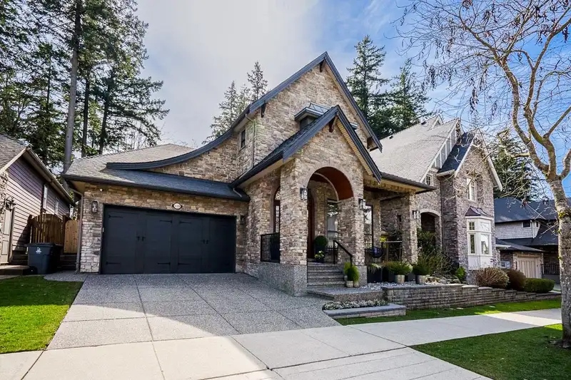 16308 27A AVENUE - photo 1 of 39