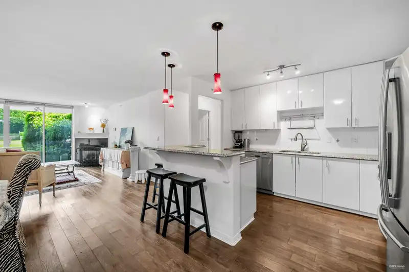 408 7080 ST. ALBANS ROAD - photo 1 of 36