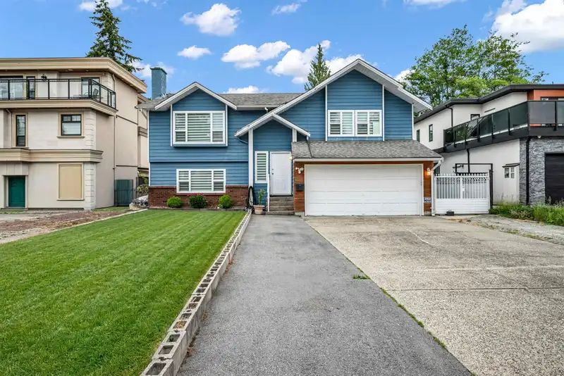 6268 129 STREET - photo 4 of 34